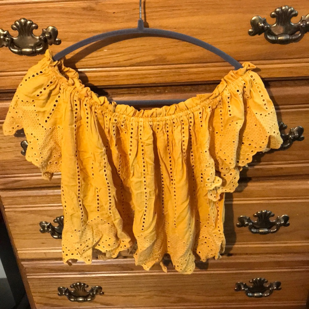 Forever 21 Yellow crop top